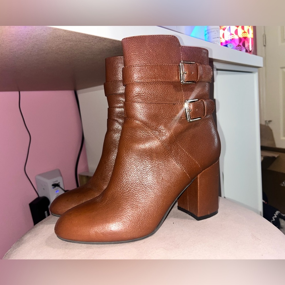 Nine West Women's Brown Leather Booties Size 7.5 - Picture 3 of 11